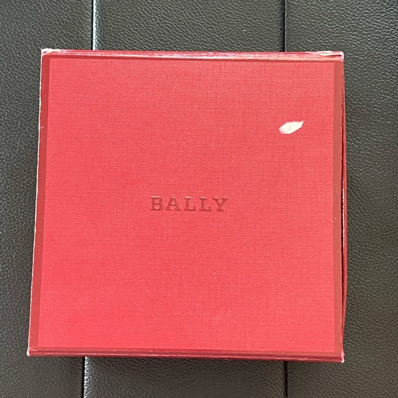 Bally Reversible & Adjustable Leather Belt - Picture 9 of 9